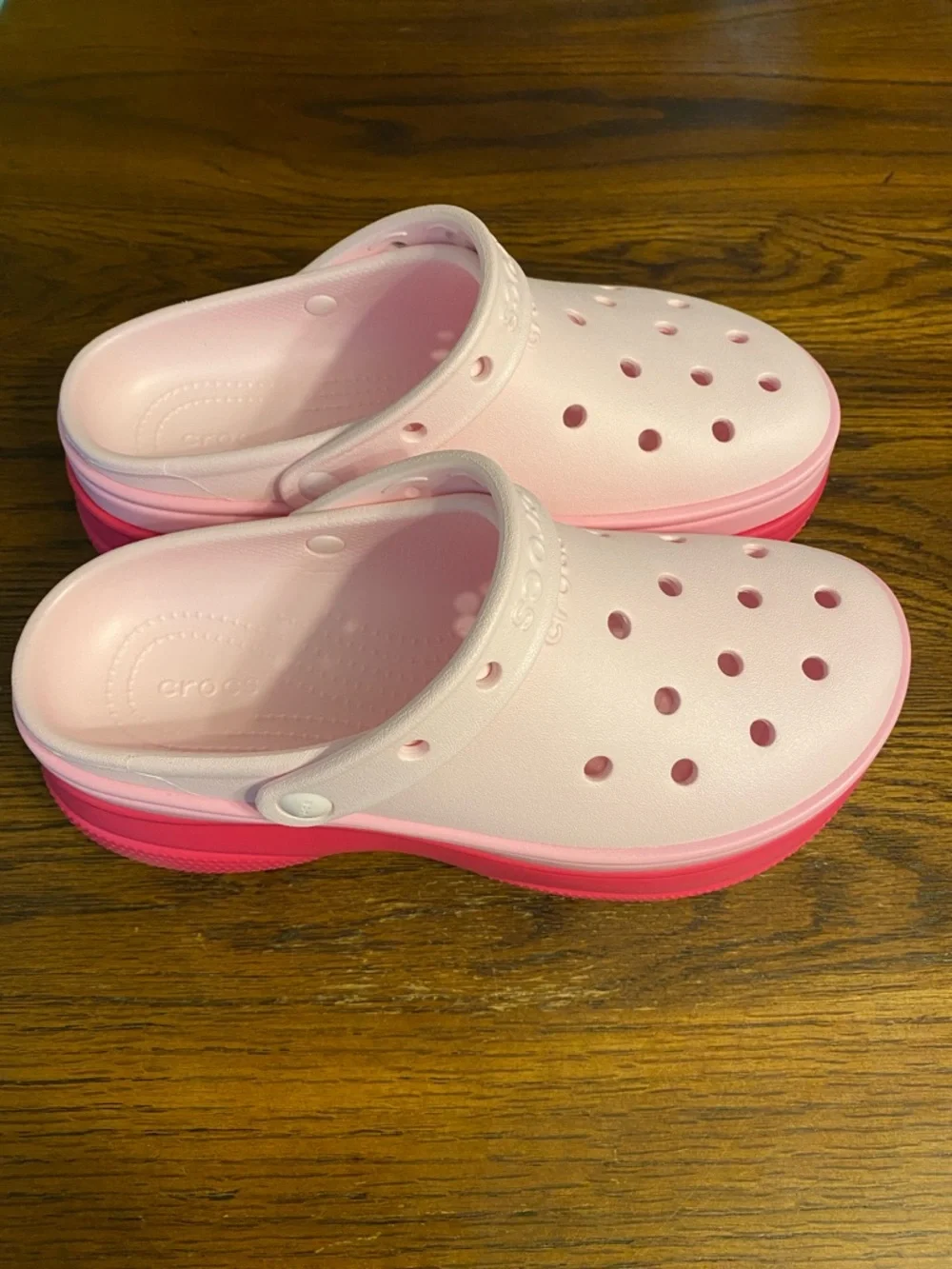 CROCS Classic Clog Mule in Light Pink with Hot Pink Sole - Picture 5 of 10